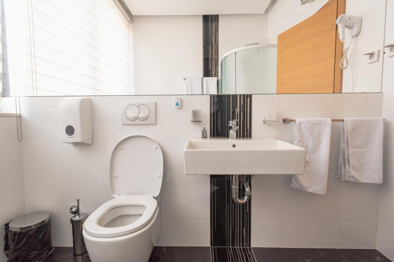 Hotel Stobex Loznica Værelse billede