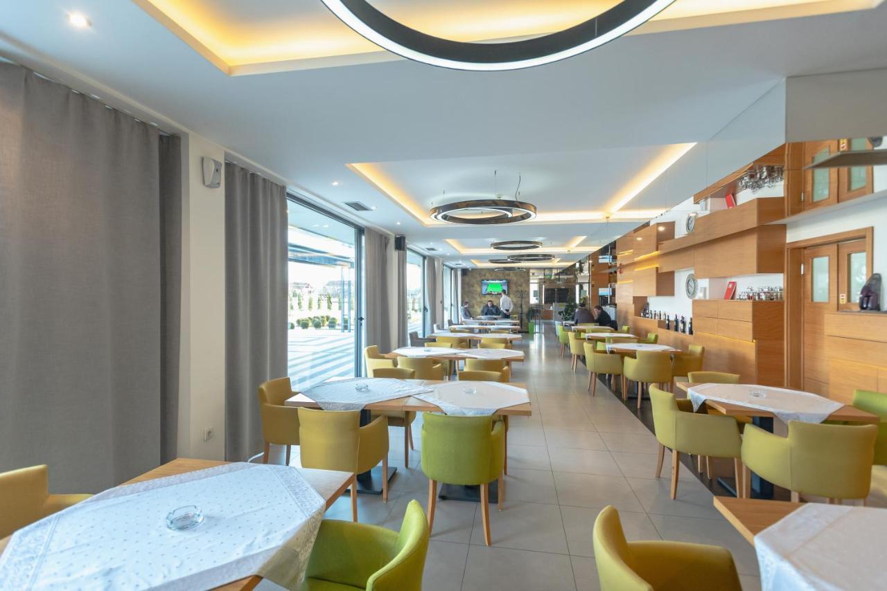 Hotel Stobex Loznica Eksteriør billede