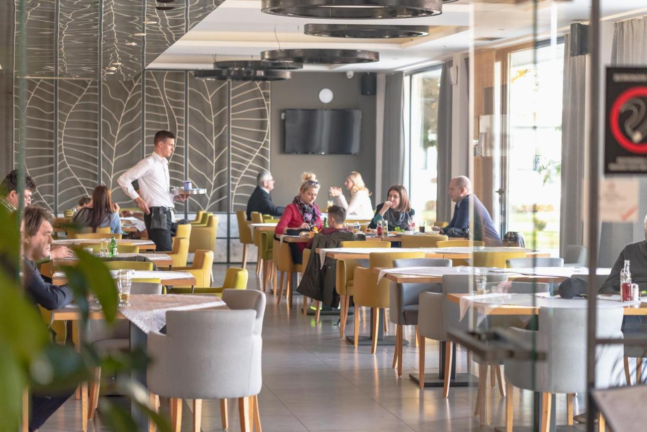 Hotel Stobex Loznica Eksteriør billede
